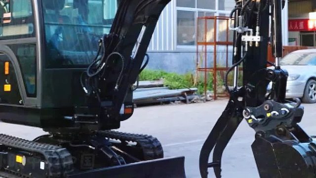 博主分享从中国订购一台小型挖掘机整个购买流程及如何运输至美国