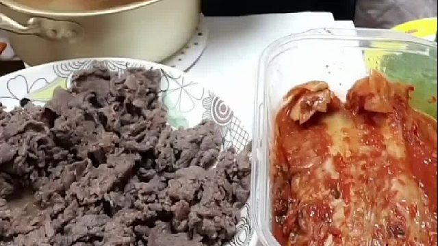 家庭主妇的晚餐