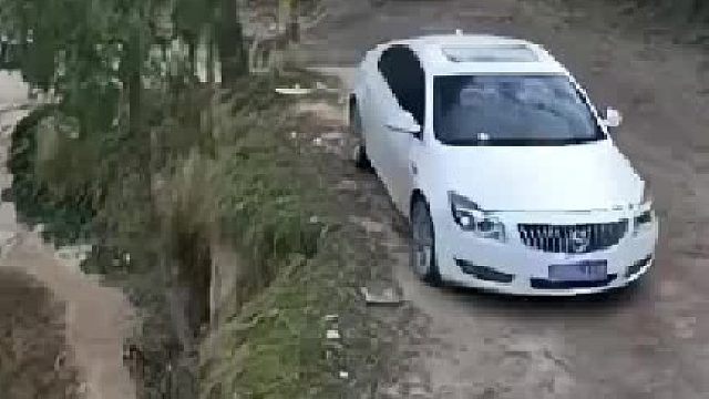 世事无常 大肠包小肠