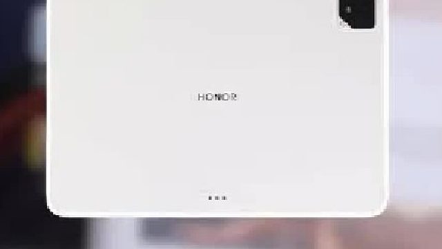 完全不担心烫手，夏天玩游戏还得是平板香