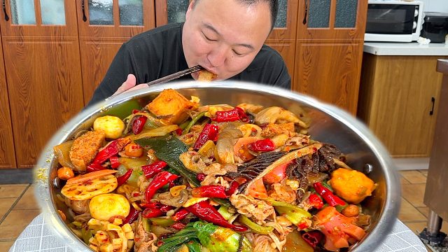 一口入魂！这锅麻辣香锅香到邻居来敲门,这一锅也太爽了吧！