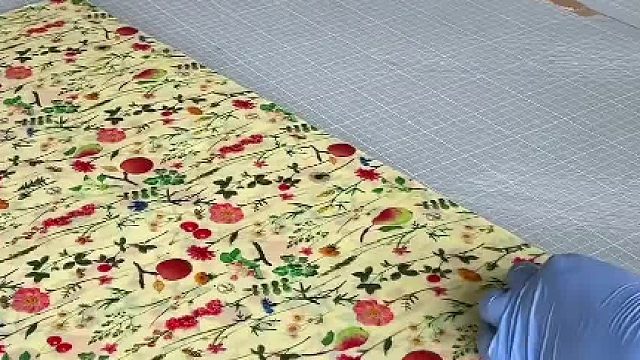 外国小姐姐打包蜂蜡布 体验  助眠视频