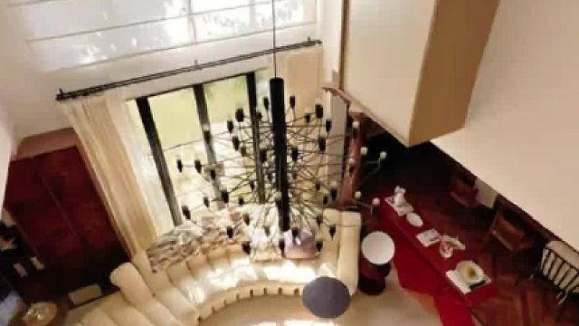 南法风叠墅｜400㎡一镜到底的浪漫（附平面图）  这次拍摄了一镜到底来记录，因为每一个角落都太值得被留下～ 这本来是我们给屋主打造的周末度假房，但现在已经完全变