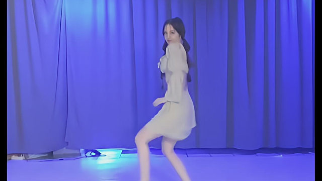 俄罗斯姑娘才艺表演24.03.31_空军(阿妮亚)03