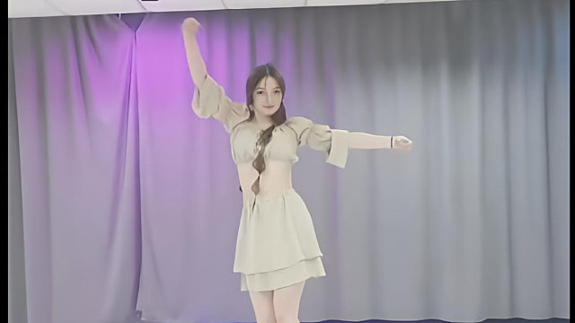 俄罗斯姑娘才艺表演24.03.31_空军(阿妮亚)05