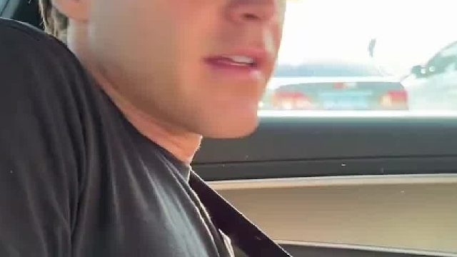 中美出行物价差这么大？美国人被中国专车性价比惊到！价格便宜服务又好，比特斯拉还香