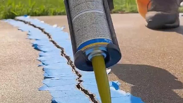 美国公路大、中、小路面裂缝处理！