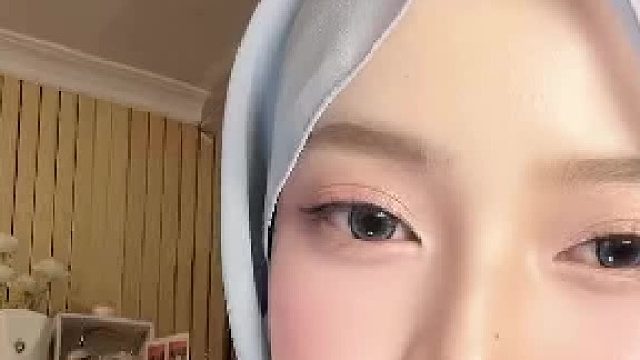 我反复回忆 一些记忆还是变得模糊