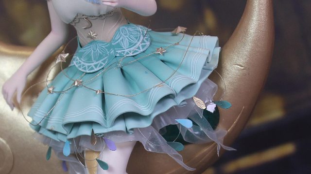 当舞女穿上琉璃的月光