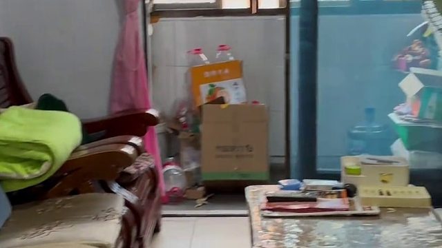 说啥？老破小 狗都不买