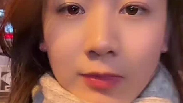 任何你主动且勇敢去争取促成的事情，无论后来结果如何，这个过程本身就会重塑你，会让你感觉到一种强大的主体性。你会更清楚知道自己能做什么，也会在行动中积累勇气。就算