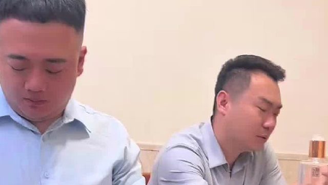 酒桌上的逃酒小技巧