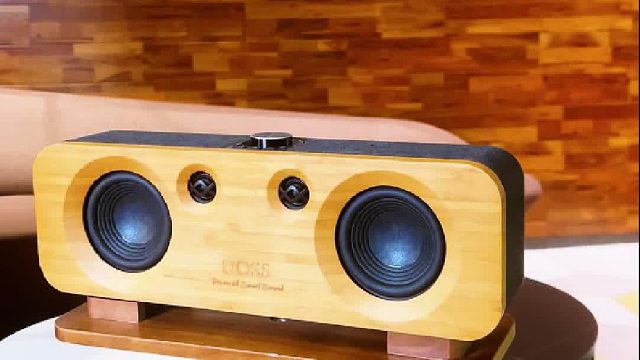 空荡的房间，被这台音响的声音填得暖暖的