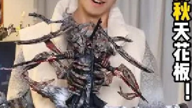 4000块的电锯人雕像，居然有这么多东西？