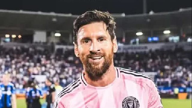 两射1传 一条龙破门！