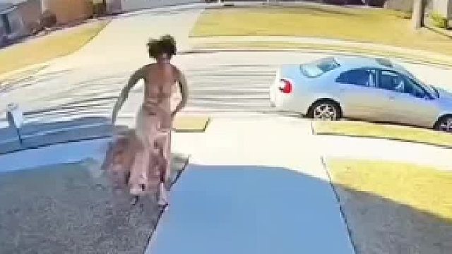 国外恶搞系列之恶搞爱顺走包裹的美国人民