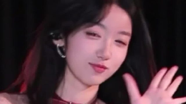 【盛世-草莓西八酱】你要主动靠近我