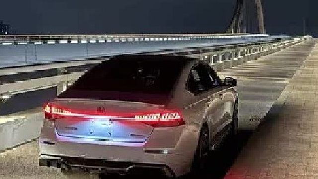 第一视角体验十一代半雅阁rs黑拼银小包围安装