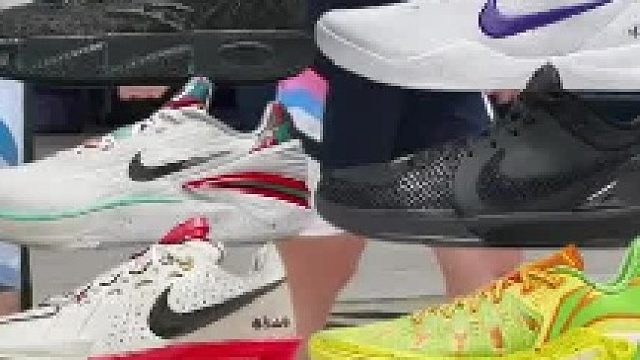 年薪百万的人，打球穿什么？