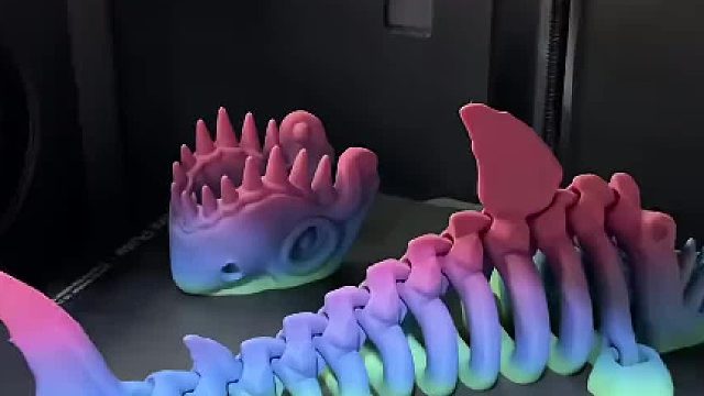 外国小哥哥体验3D打印，只要能设计，就能打印  体验