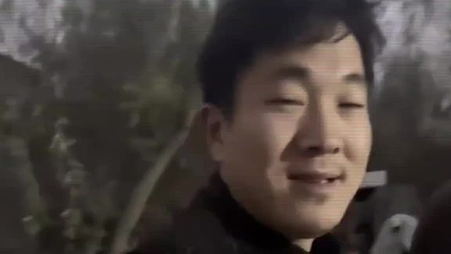 “温水煮了将军梦 现实压垮少年肩”