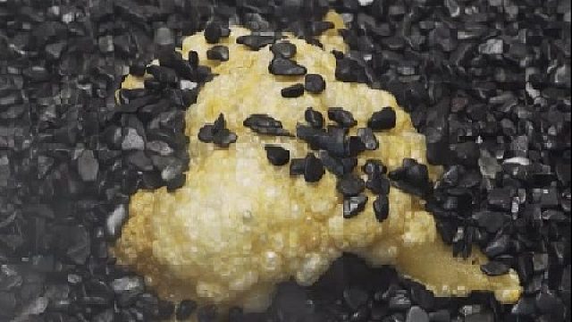 解锁猪皮新吃法，这样做的香辣猪皮你吃过了吗