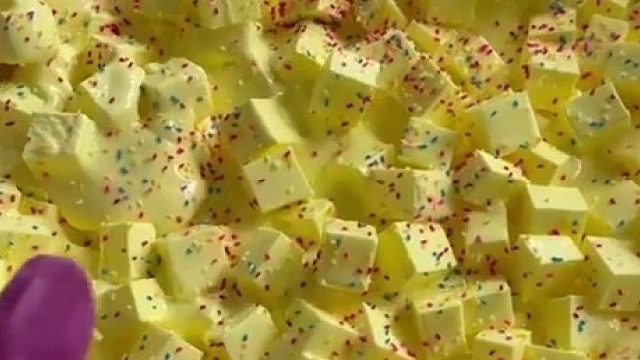 外国小姐姐玩史莱姆，收藏了晚上睡觉听    体验