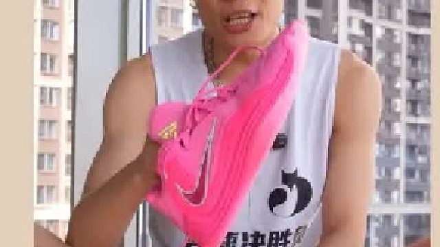 字母哥7实战测评！ 一双值得买又不值得买的球鞋？