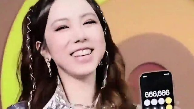 邓紫棋会变魔术