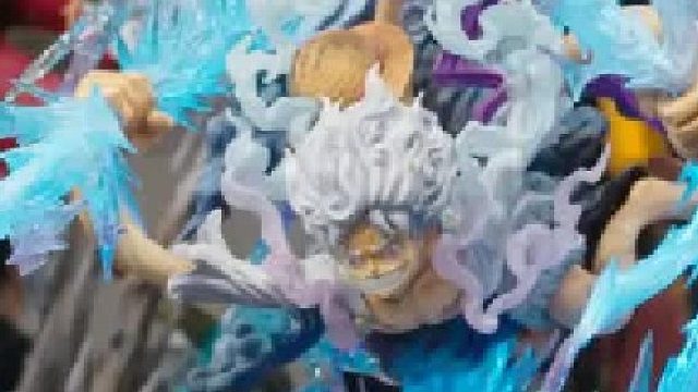 WF集美殿堂的雕像太帅了！