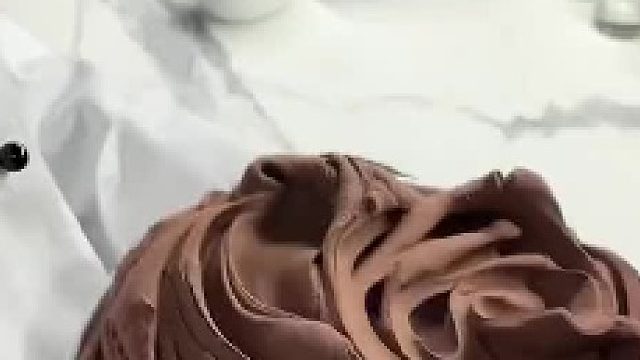 外国小姐姐玩史莱姆  体验