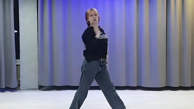 俄罗斯姑娘才艺表演24.02.03_小逗比(安娜)