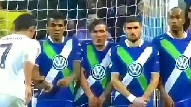 C罗的精准任意球足球 进球集锦