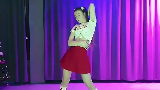 俄罗斯姑娘才艺表演24.02.03_空军(阿妮亚)06