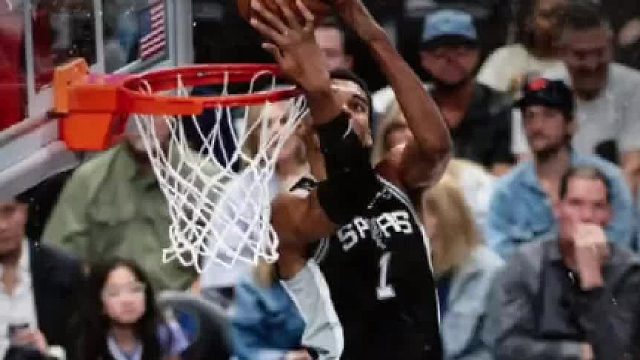 马刺大胜独行侠，文班亚马狂揽40分15板碾压双状元