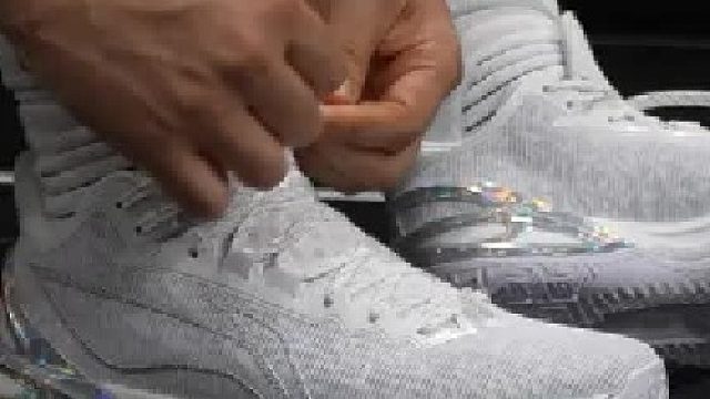 没人告我啊，这么帅！狠狠种草了！素素的美！利刃6新配色“万花筒”