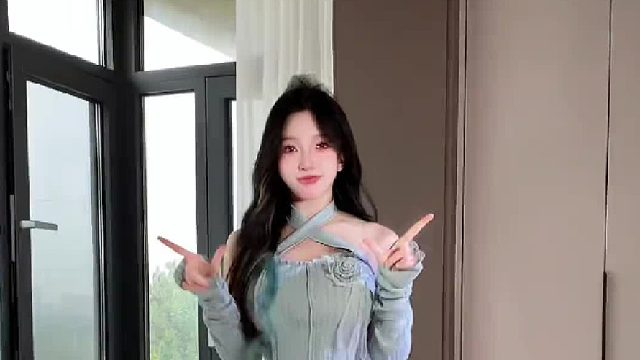 吃饭了吗 没吃的话吃我两拳