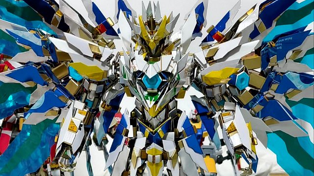 这…是？易拉罐制作的机甲！？