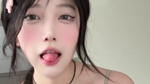 看见你一万次，也还是同样的心动