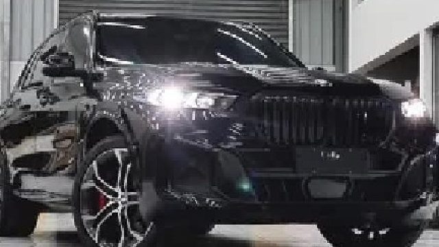 第一视角带你体验汽车更换刹车