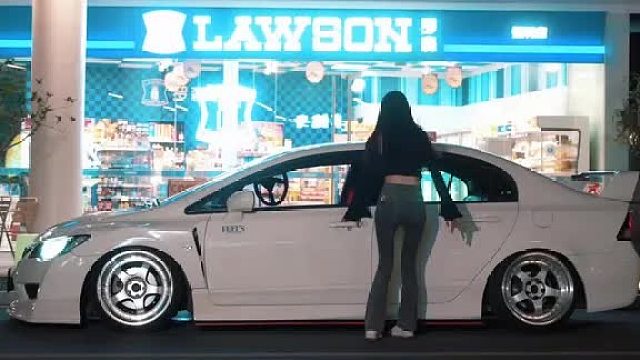 可惜你不坐本田 不然我可以送你回家