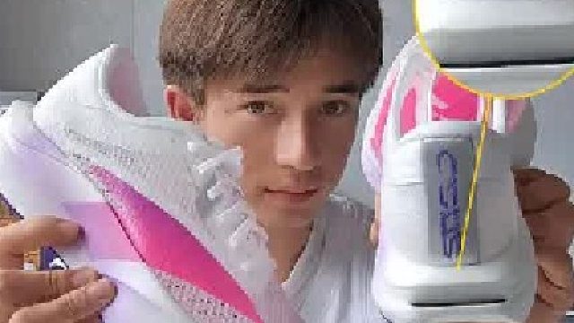 这次的C2027后跟碳板外露也是比较特别的一点