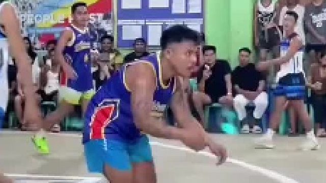 犯规了裁判不吹