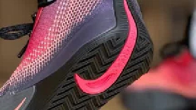 S.T.Flare气焰！这不就是耐克的反伍 水泥克星吗！