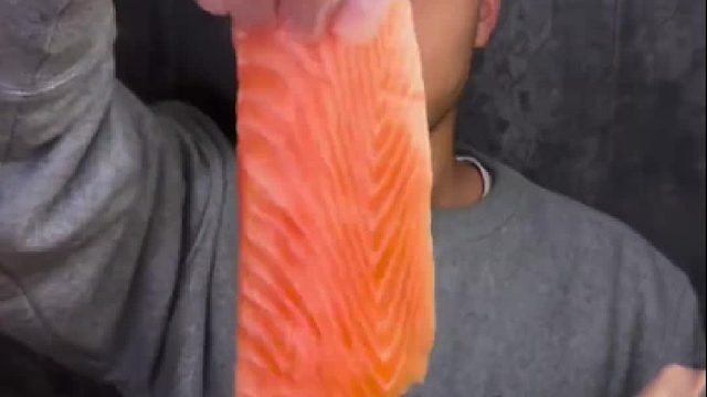 小伙的美食测评