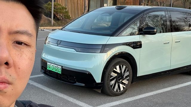 极氪MIX 一台可以载入史册的国产车