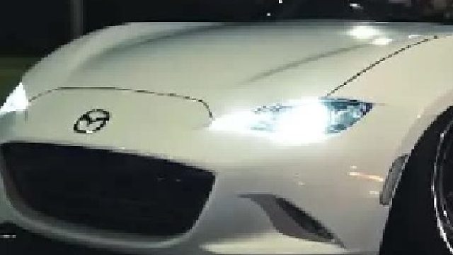 “情绪价值拉满的小车”