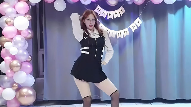 俄罗斯姑娘才艺表演24.02.07_静儿(拉达)