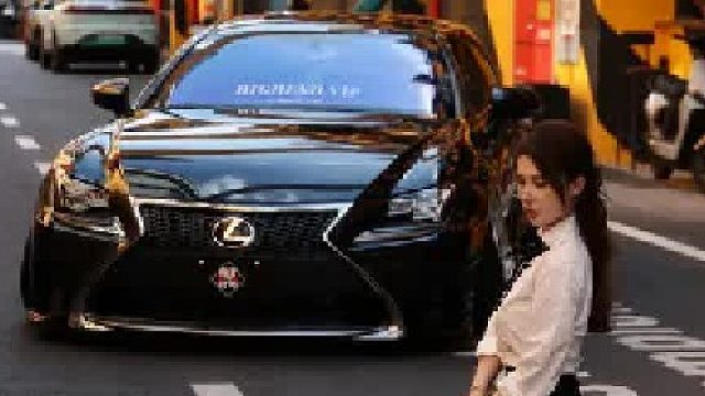 公路闪电！雷克萨斯小跑车——RC200！