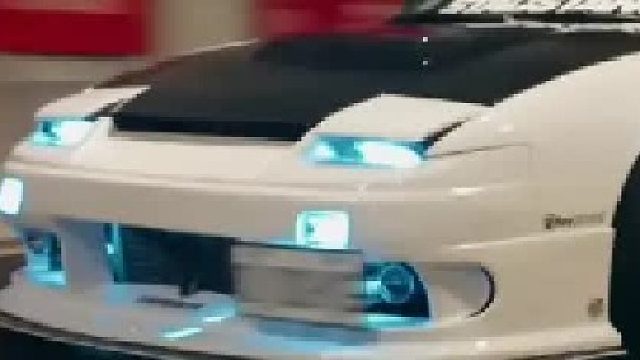 “标记一只没睡醒的车”